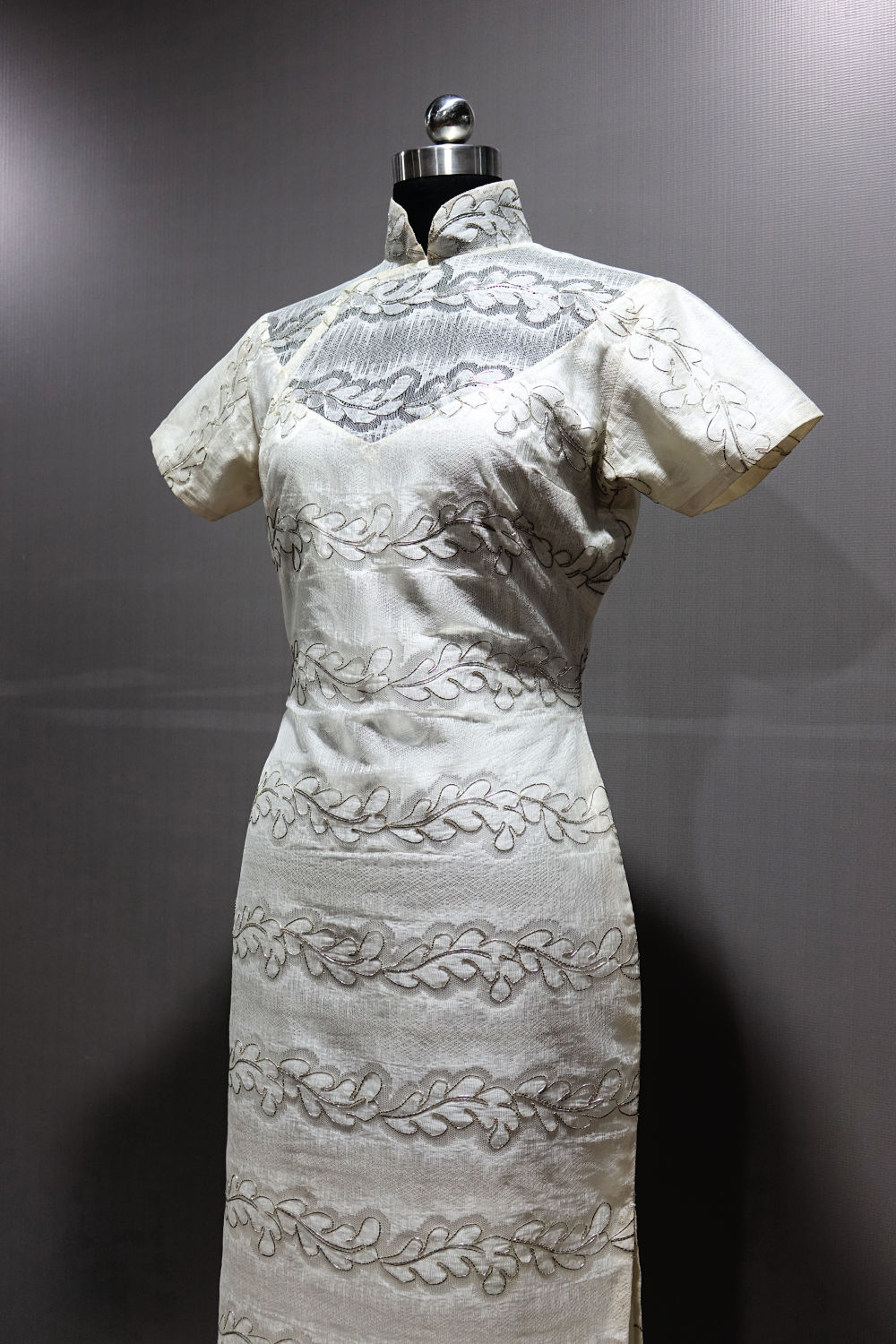 Laura Soong White lace qipao cheongsam