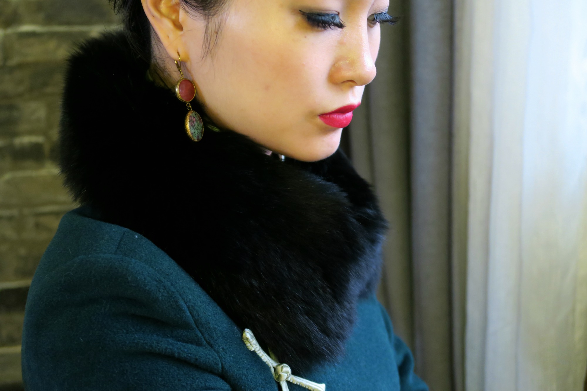 Wearing my forest green cashmere warm winter qipao/cheongsam with a vintage black fur collar