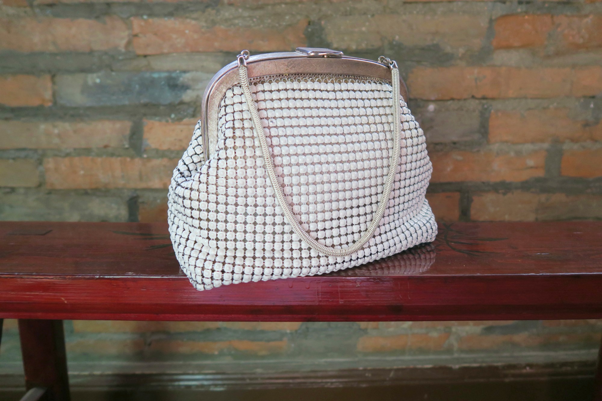 A ladies’ affair: vintage Oroton mesh bag and qipao (cheongsam)